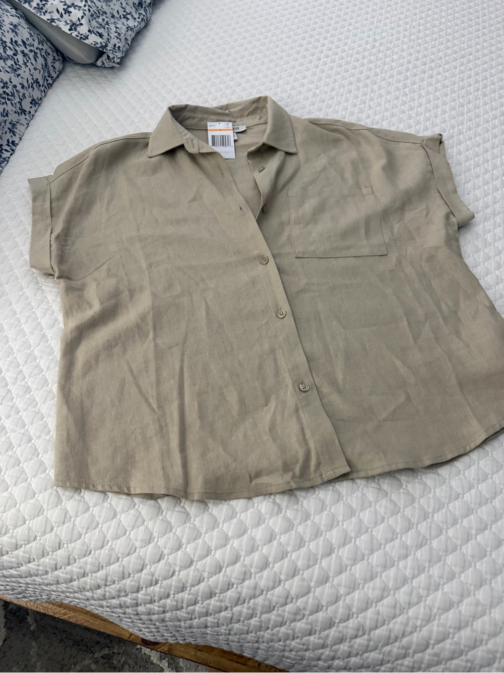Nine West Short-Sleeve Button-Down Shirt in Olive